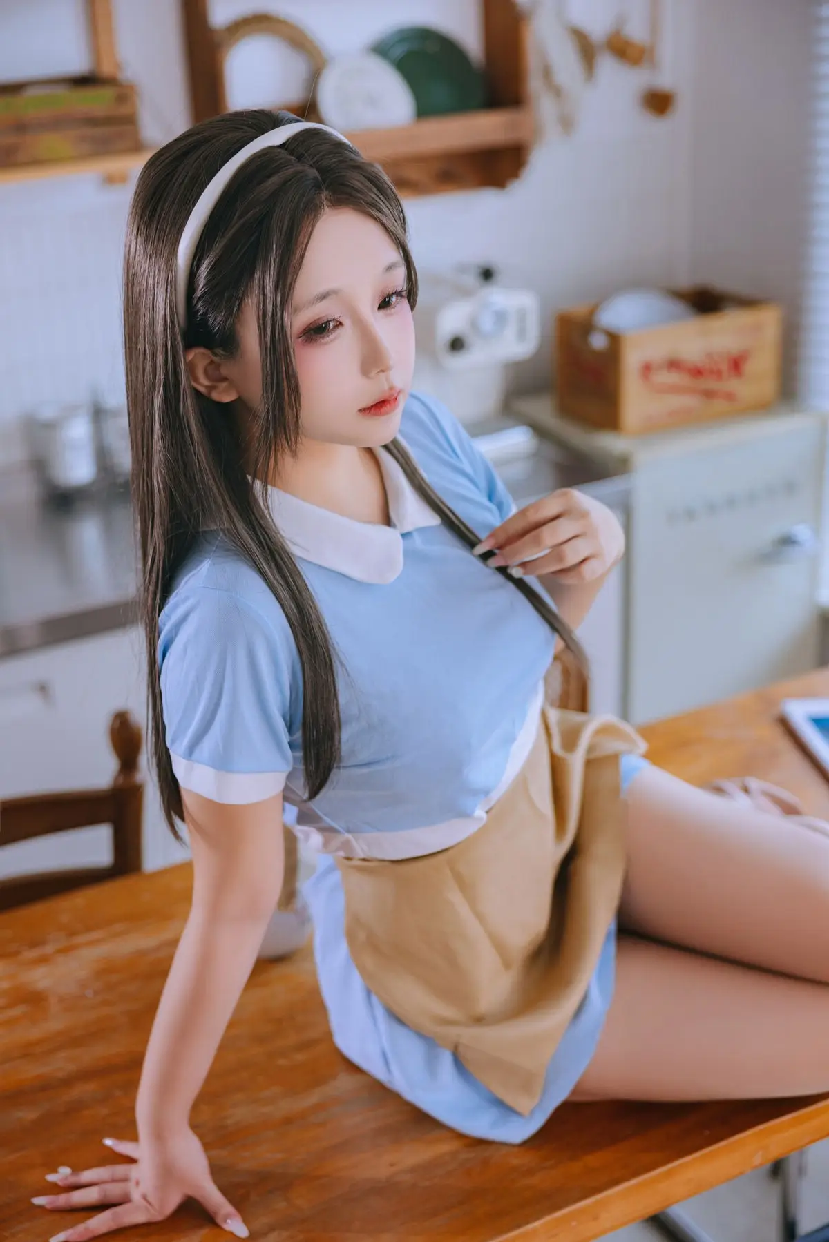 Coser Ri Nai Jiao: Sweet Cake Seller Part01 - Charming & Captivating in the Kitchen