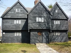 Chilling Adventures: 6 Most Haunted and Spooky Destinations to Visit in the United States - image 0