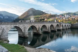 Discover the Architectural Marvel: The Legendary Bridge of the Ottoman Empire - image 1
