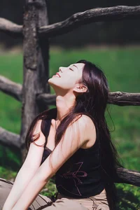 Elegant Portraiture in YiTuYu Art Language Vol.5109 Featuring Pei Tong Xue - image 25