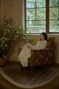 Elegant Portraiture: YiTuYu Art Language Vol.10143 Featuring Yi Yi - image 2