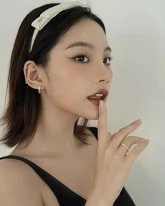 Breaking Beauty Standards: The Petite Tay Ethnic Model Captivating the Fashion World - image 2