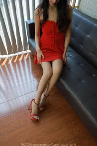 Meizi in the Rolling Red Dust - Elegant IESS Urban Photography Gallery - image 6