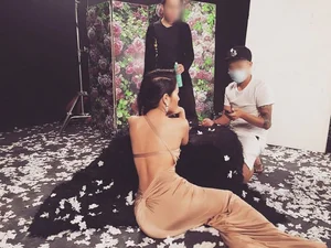 Phuong Linh Stuns with Ageless Beauty and Bold Fashion Choices - image 0