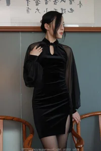 IESS Wanping Black Rose: A Sophisticated Dark Aesthetic Fashion Collection - image 50