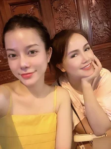 The Stunning Beauty of Actress Hoang Yen's Three Daughters Revealed - image 7