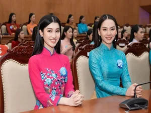 The Angelic Charm of Phuong Nhi: A Look Back at Her Stunning Pageant Journey - image 1