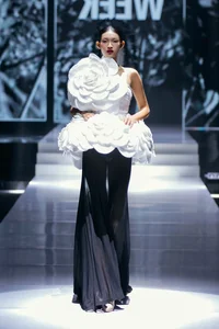Huynh Tu Anh: The Rising Star of Vietnam Fashion Week - image 6