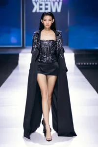 Huynh Tu Anh: The Rising Star of Vietnam Fashion Week - image 13