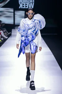 Huynh Tu Anh: The Rising Star of Vietnam Fashion Week - image 5