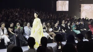 Huynh Tu Anh: The Rising Star of Vietnam Fashion Week - image 8