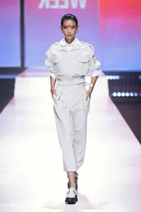 Huynh Tu Anh: The Rising Star of Vietnam Fashion Week - image 3