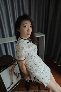 IESS SXJ No.1680: Xiao Jiu Showcases Urban Elegance and Silk Fashion - image 33