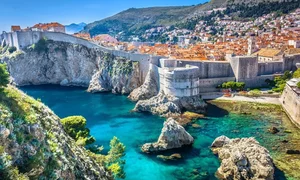 Rethinking Your Bucket List: 6 Famous Tourist Destinations That Might Disappoint - image 2