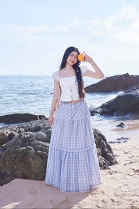 Chic Beachwear Inspiration: How Quyền Linh’s Daughter Nails the Perfect Summer Look - image 6