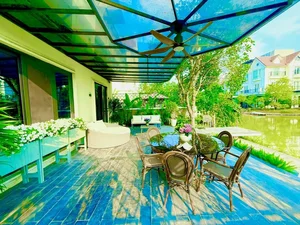 Inside the Dreamy $2.5 Million Luxury Villa Garden of Vietnamese Star La Thanh Huyen - image 9
