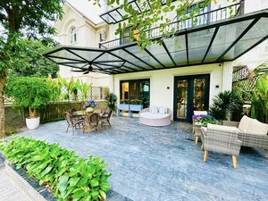 Inside the Dreamy $2.5 Million Luxury Villa Garden of Vietnamese Star La Thanh Huyen - image 4