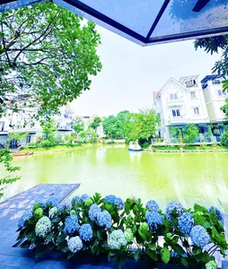 Inside the Dreamy $2.5 Million Luxury Villa Garden of Vietnamese Star La Thanh Huyen - image 6