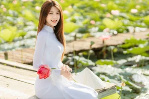 Da Lat Beauty with Unique Name and Stunning 90s Hong Kong Aesthetic - image 0