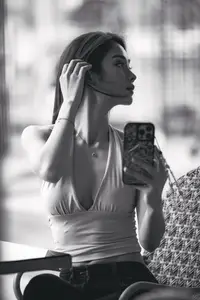 Trinh My Duyen shines with elegant style, captivating aura. - image 10