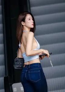 Trinh My Duyen shines with elegant style, captivating aura. - image 9