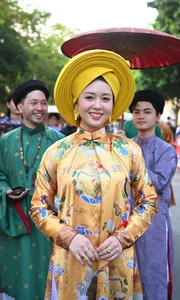 Hanoi Traditional Costume Parade: A Vibrant Celebration of Culture - image 6