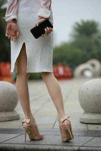 IESS Xiao Liu Urban Beauty Collection - Modern City Style and Sophistication - image 32