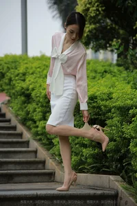 IESS Xiao Liu Urban Beauty Collection - Modern City Style and Sophistication - image 6