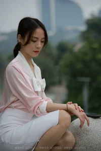 IESS Xiao Liu Urban Beauty Collection - Modern City Style and Sophistication - image 28