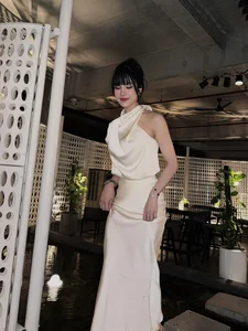 Diệp Lâm Anh Stuns in New Swimwear Collection Showcasing Timeless Beauty and Fitness - image 4