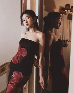 Transformation of the Famous Peach Garden Influencer: From Viral Sensation to Modern Icon - image 4