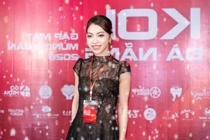Stunning Beauty Transformation of Da Nang Influencer Nhat Le: Latest Trendy Looks and Modern Fashion Inspiration - image 5