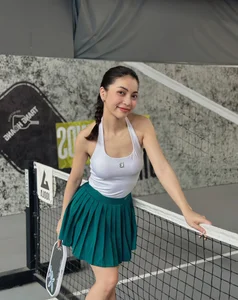 Stunning Beauty Transformation of Da Nang Influencer Nhat Le: Latest Trendy Looks and Modern Fashion Inspiration - image 4