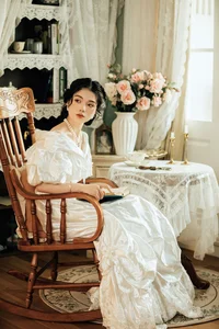 Timeless Grace: Discover Xuan Xuan’s Retro Portraits in a Captivating Oil Painting Aesthetic - image 2