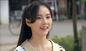 Netizens Captivated by the Elegance of a Young Woman in the Traditional Blue Youth Union Ao Dai - image 0