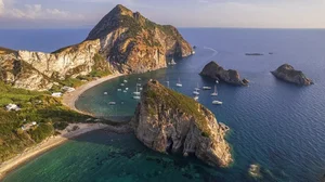 Palmarola: The Prehistoric Mediterranean Island Where Time Stands Still - image 5