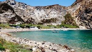 Palmarola: The Prehistoric Mediterranean Island Where Time Stands Still - image 9