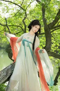 Xi Gua's Graceful Hanfu Elegance | YiTuYu Vol.8558 Collection - image 5