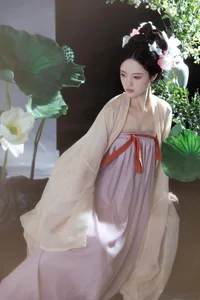 Stunning Portraits in YiTuYu Art Language Vol.5907 with Model Ju Xiao Tao - image 7
