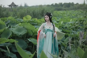 Captivating Visuals from YiTuYu Art Language Vol.5154 with Dai Bu Zhu De Yi Mi - image 33