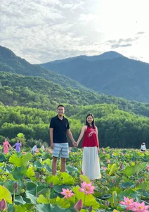 Discover the Breathtaking Beauty of the Lotus Blooming Season in Tra Ly - image 3