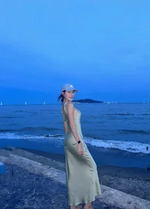 Stunning Beauty Portraits of Miss Earth Vietnam 2023 Contestant: Elegant Fashion and Natural Grace for Style Inspiration - image 1