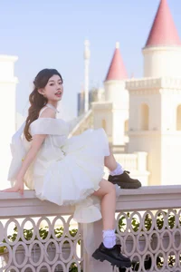 Elegant Visual Narratives: YiTuYu Art Language Vol.4951 Featuring Pei Tong Xue - image 26