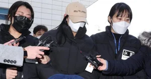 Netizens Spark Controversy After Defending 'Beautiful' Korean Woman Charged With Murder - image 4