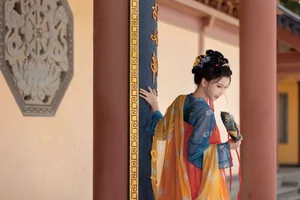 Timeless Elegance in Hanfu: YiTuYu Art Language Vol.8852 featuring E E Chi Bu Bao - image 13