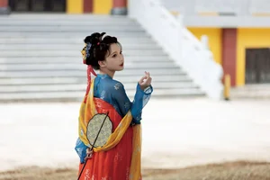 Timeless Elegance in Hanfu: YiTuYu Art Language Vol.8852 featuring E E Chi Bu Bao - image 18