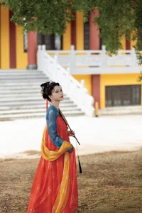 Timeless Elegance in Hanfu: YiTuYu Art Language Vol.8852 featuring E E Chi Bu Bao - image 6