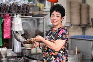 Discovering a 40-Year-Old Eel Specialty Restaurant in the Heart of Hanoi’s Old Quarter - image 0
