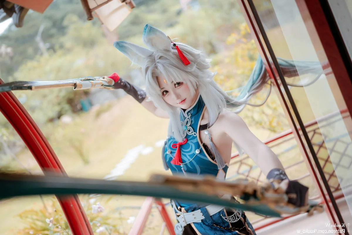 Stunning Feixiao Cosplay by KuukoW from Honkai: Star Rail – Professional 24-Photo Gallery of the Xianzhou General