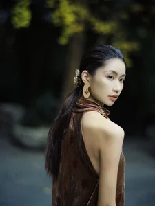 Art Language Vol.10436: Exploring the Aesthetic Elegance of Yi Ming in YiTuYu Photography - image 2